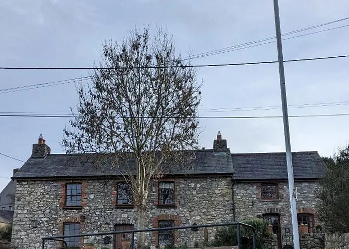 1 Bed Cottage The Stable At Llanrhidian Gower With Sofa Bed For Additional Guests