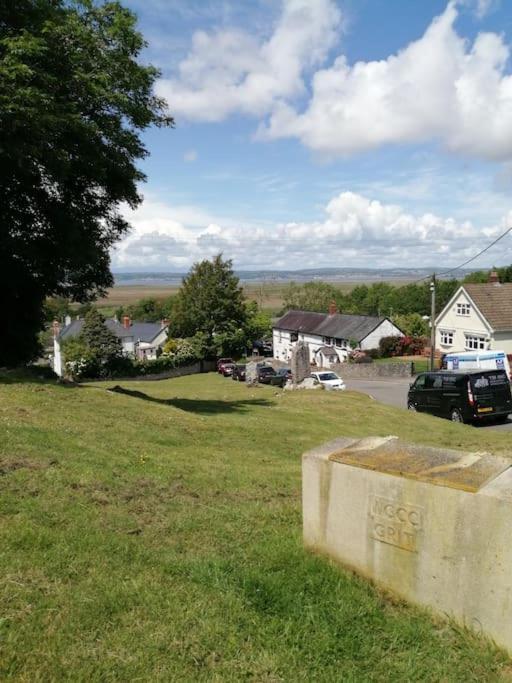 1 Bed The Stable At Llanrhidian Gower With Sofa Bed For Additional Guests Apartment Swansea